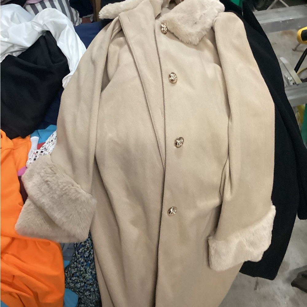 SHEIN Cream Teddy Jacket with Fur Trim